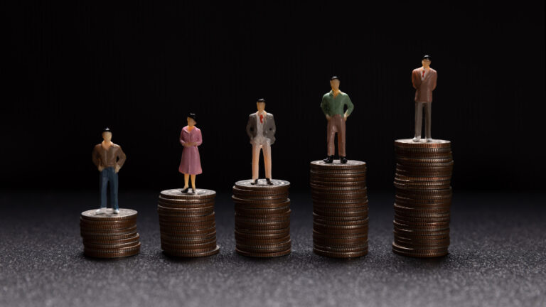 grupo-de-pequenos-empresarios-de-pe-em-moeda